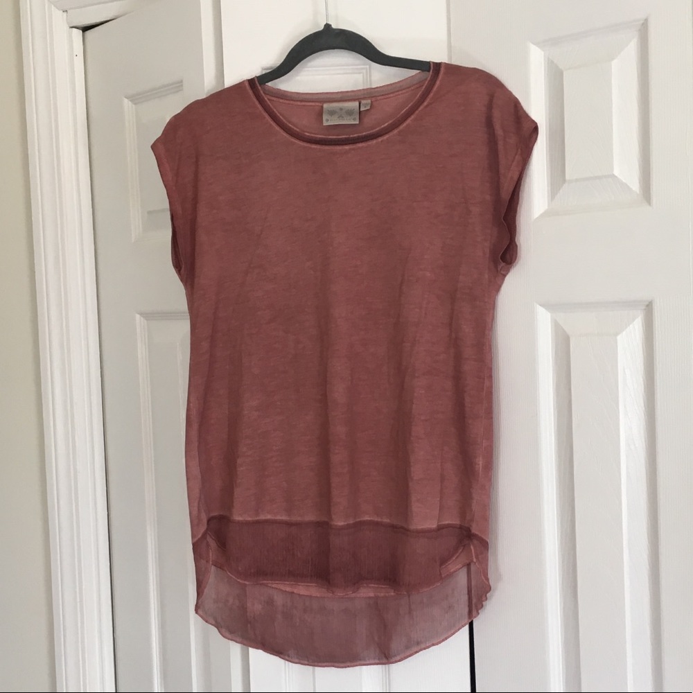 Pink short sleeved top